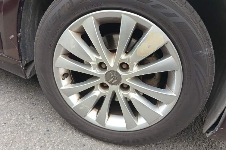 Used Citroen C-Quatre 2014 1.6L Manual Car Connectivity Edition Right Front Wheel Hub