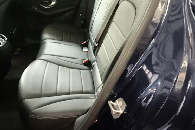 Used Mercedes-Benz GLC 2017 GLC 260 4MATIC Luxury Model