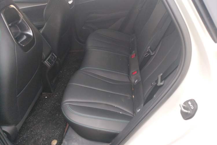 Used BYD Seal 06 New Energy 2025 DM-i Smart Drive 80KM Luxury Model
