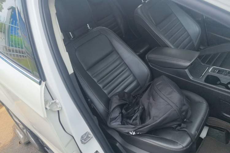 Used Ford Kuga 2017 EcoBoost 180 Two-Wheel-Drive Luxury Wing Edition