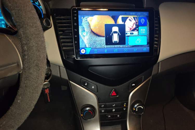 Used Chevrolet Cruze 2015 1.5L Classic SL MT Audio And AC Panel