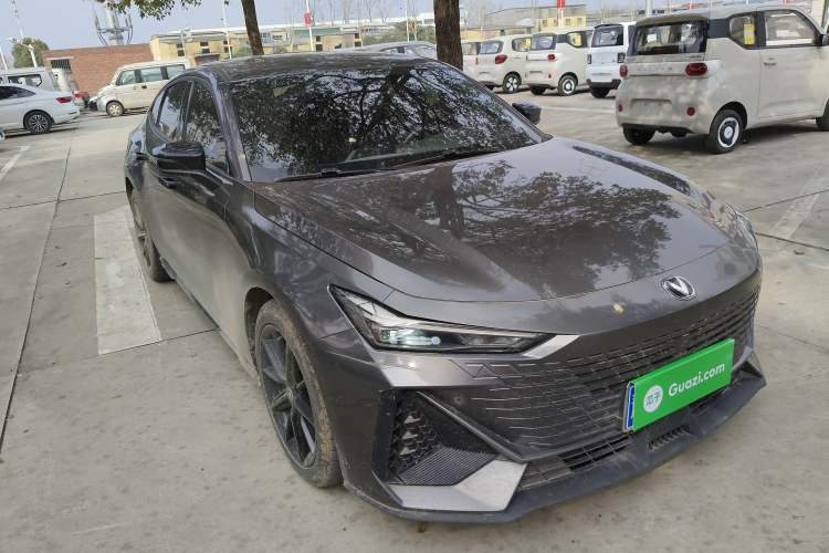 Used Changan UNI-V 2022 1.5T Excellence Model
