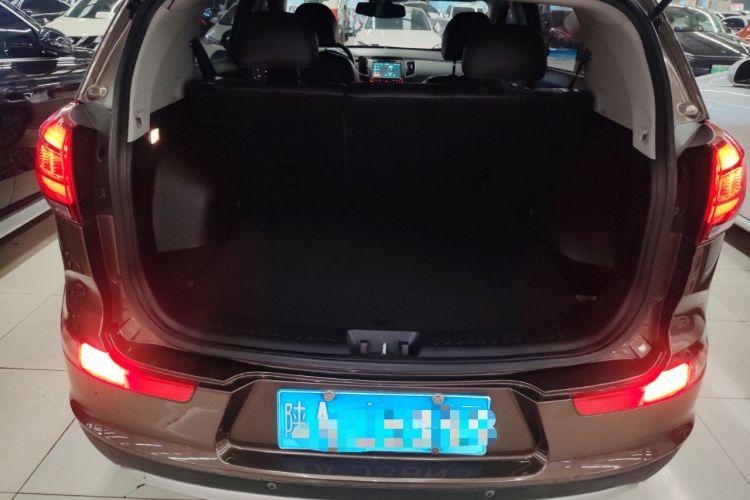 Used Kia Sportage R 2015 2.0L Automatic Two-Wheel Drive GLS Trunk