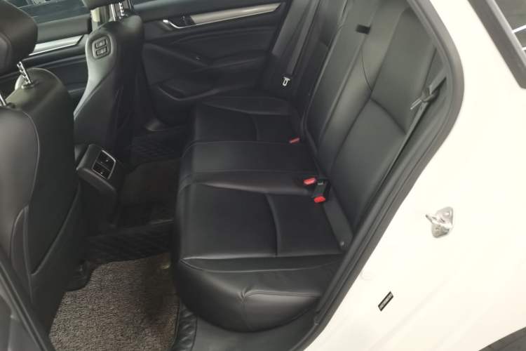 Used Honda Accord 2018 Rui Hybrid 2.0L Rui Ling Edition China VI
