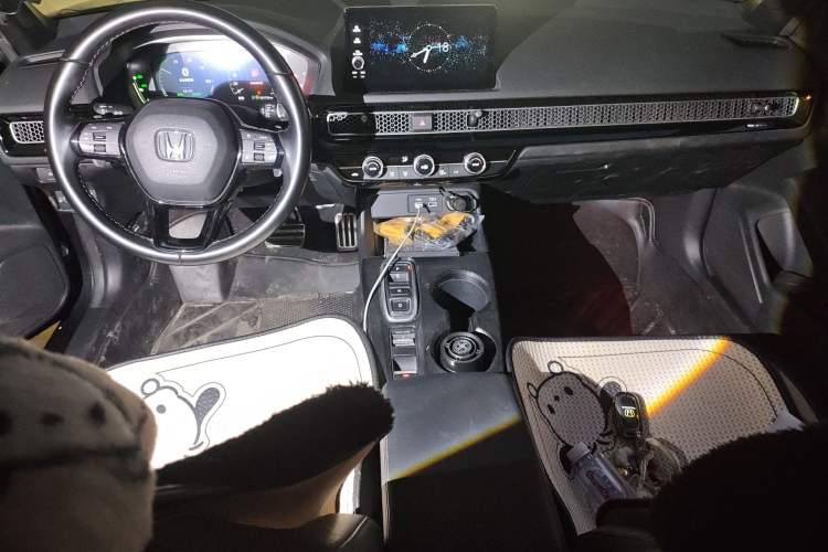 Used Honda Civic 2023 2.0L eHEV Sharp Edition