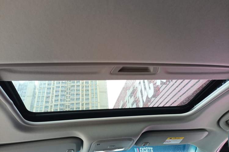 Used Buick GT 2019 18T Automatic Connected Elite Model China VI Standard Headliner