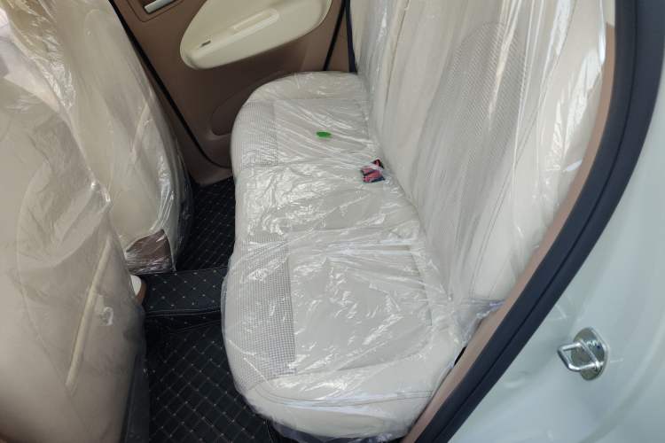 Used Wuling Hongguang MINIEV 2025 Four-Door Version Advanced Edition Left Rear Seat