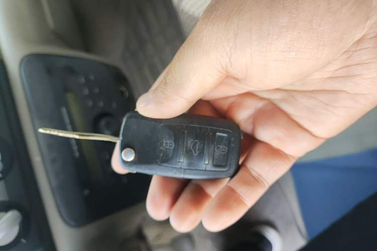 Used Suzuki Wagon R 2015 1.0L Manual Utility Model Vehicle Key