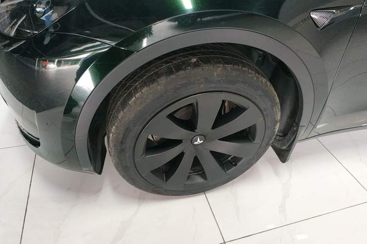 Used Tesla Model Y 2024 Rear-Wheel-Drive Version
