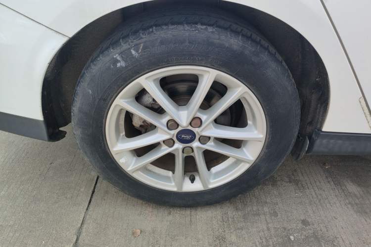 Used Ford Focus 2015 Sedan 1.6L Automatic Trend Model