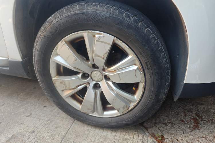 Used Peugeot 2008 2014 1.6L Automatic Fashion Edition