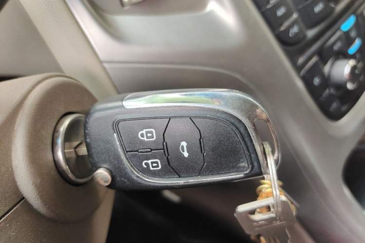 Used Buick GT 2012 GT 1.6L Automatic Fashion Edition Vehicle Key