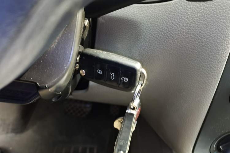 Used Volkswagen Bora 2012 1.6L Automatic Comfort Edition