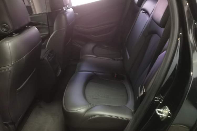 Used Buick Envision 2018 20T Two-Wheel-Drive Leading Model
