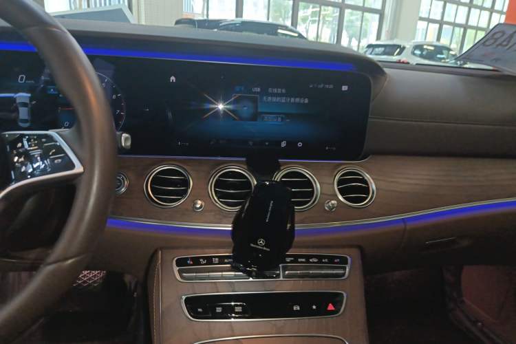 Used Mercedes-Benz E-Class 2021 E 300 L Stylish Model
