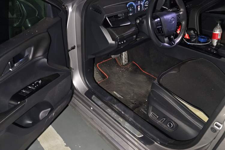 Used Toyota Camry 2024 Dual-Motor 2.0HS Sport Edition