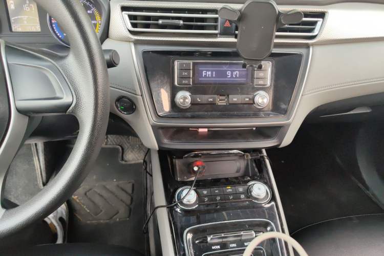 Used Roewe Ei5  Audio And AC Panel