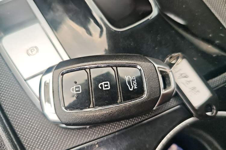 Used Hyundai Elantra 2021 1.5L CVT LUX Prestige Edition Vehicle Key