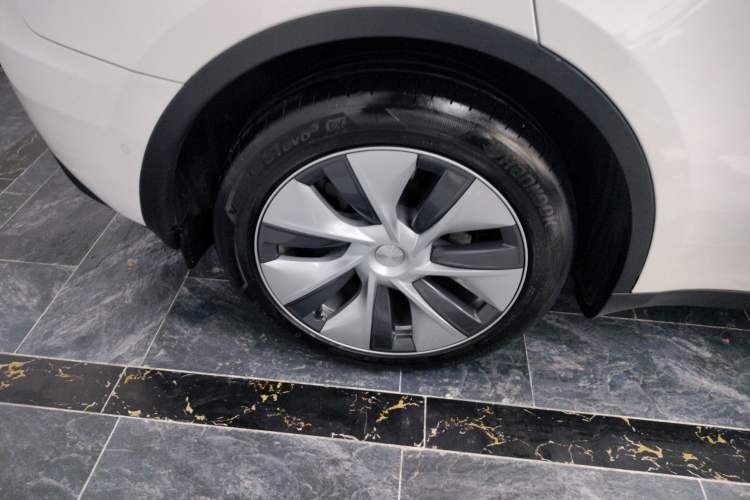 Used Tesla Model Y 2022 Revised Version Long-Range All-Wheel Drive