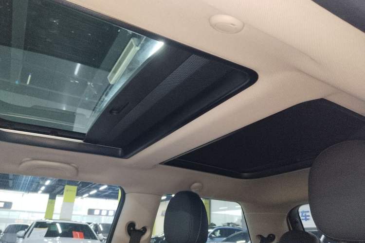 Used MINI MINI 2022 1.5T COOPER Classic Edition
