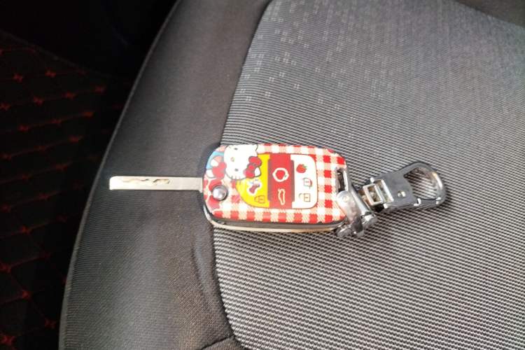 Used Wuling Hongguang MINIEV 2021 Macaron Premium Model – Lithium Iron Phosphate Vehicle Key