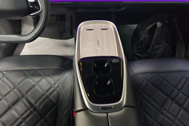 Used CHANGAN NEVO A07 2024 Pure Electric "True Fragrance" Edition 515 Prestige Model Gear Lever