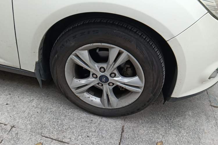 Used Ford Focus 2012 Hatchback 1.6L Automatic Fashion Edition