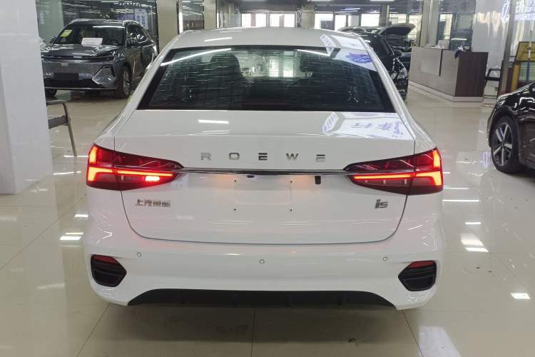 Used Roewe i5 2021 Revised Version 1.5L CVT Diamond Edition
