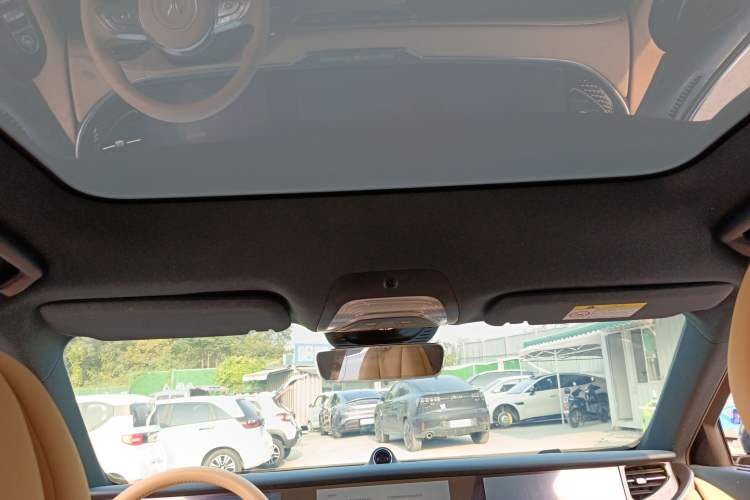 Used VOYAH FREE 2021 Four-Wheel Drive Standard Range-Extended Exclusive Luxury Package