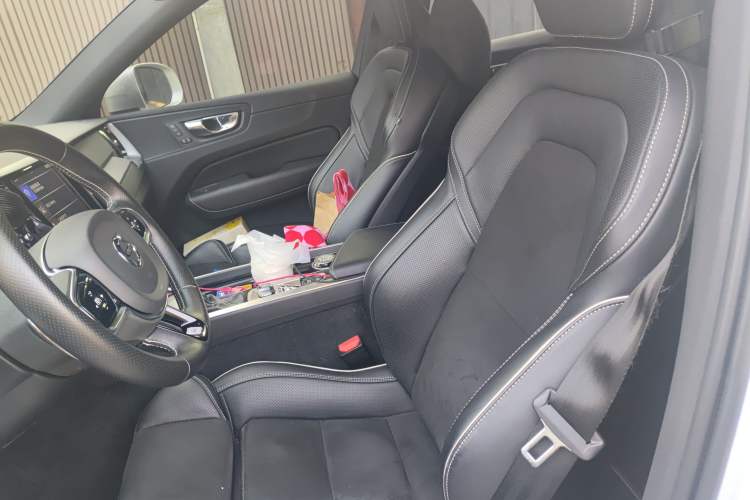 Used Volvo XC60 2019 T5 4x4 Zhiyuan Sport Edition China V Standard
