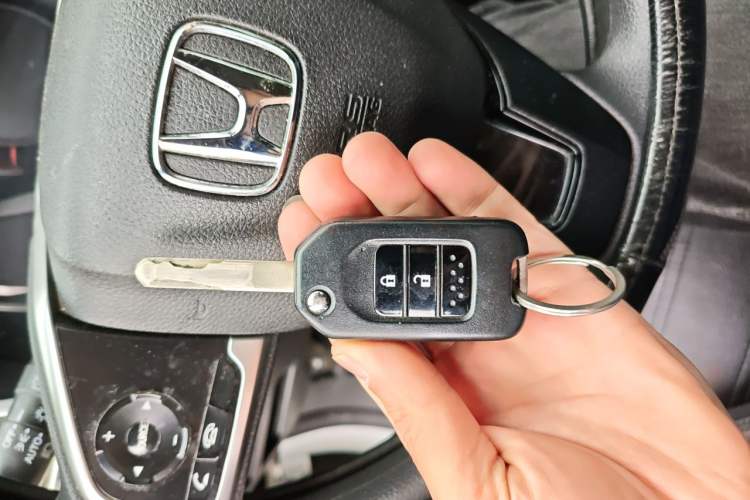 Used Honda CR-V 2017 240TURBO CVT 2WD Comfort Version Vehicle Key