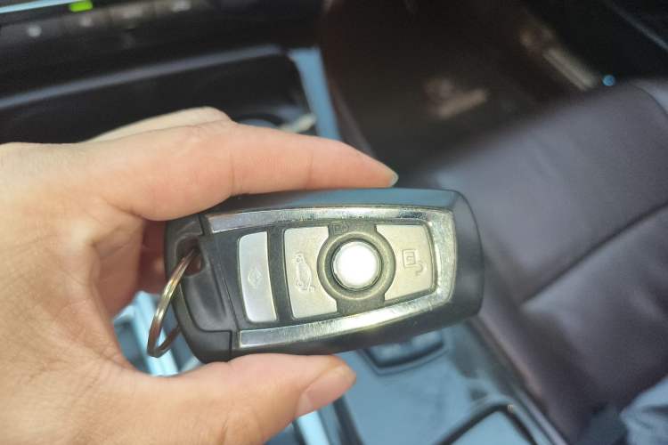 Used BMW 5 Series 2014 525Li Luxury Design Package