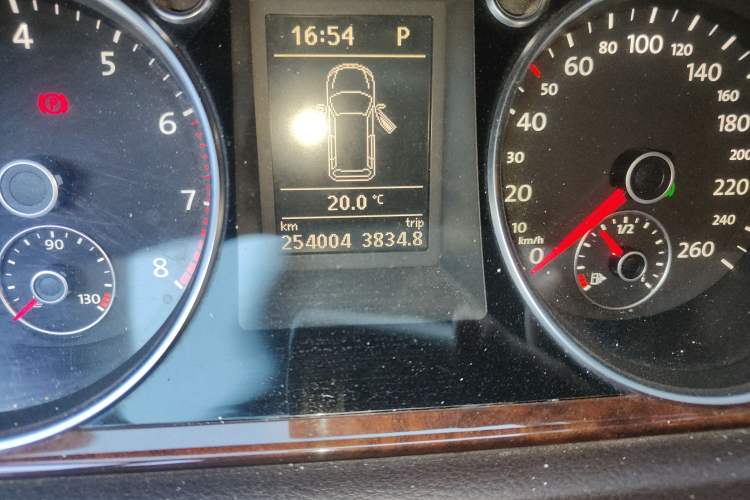 Used Volkswagen Magotan 2012 Travel Edition 2.0 TSI Luxury Version