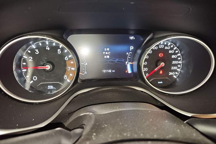 Used Jeep Compass 2017 200T Automatic Family Edition