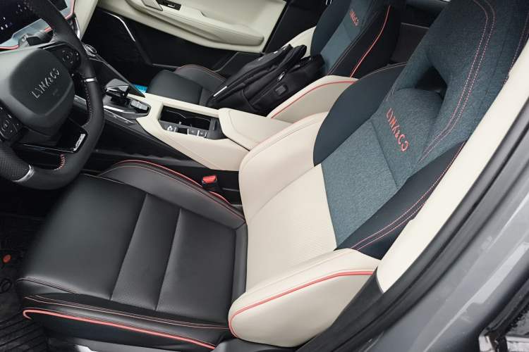 Used Lynk & Co 06 2020 1.5T YAO Halo