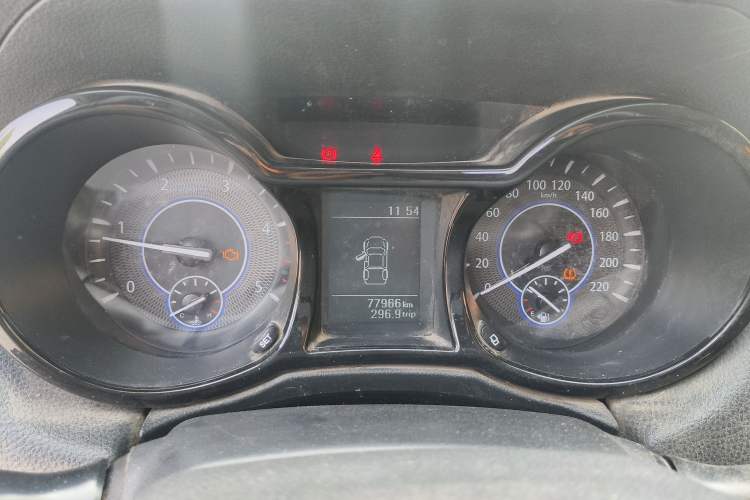 Used JMC Yuhu 7 2020 2.0T Diesel Manual Two-Wheel Drive Comfort Edition Short Wheelbase China VI Standard JX4D20A6L Instrument Cluster