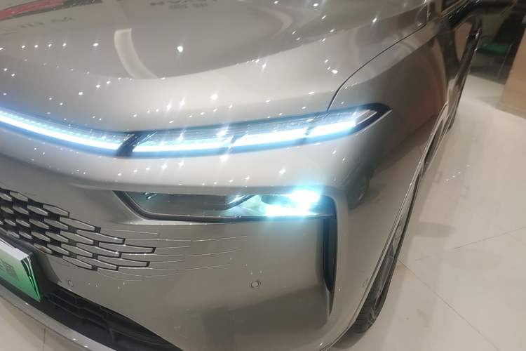 Used Wey Mocha New Energy 2024 Hi4 Four-Wheel Drive Long-Range Version
