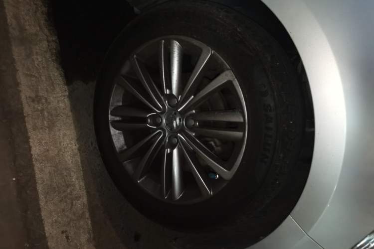 Used Citroen Elysee 2015 Zhishang Edition 1.6L Manual Fashion Model