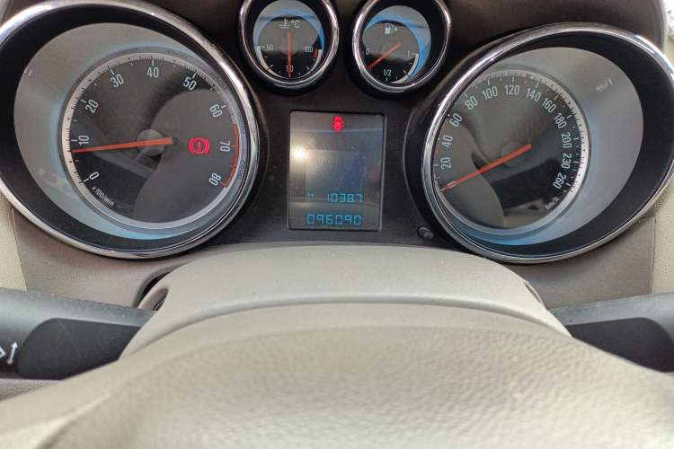 Used Buick GT 2012 GT 1.6L Manual Entry-Level Model