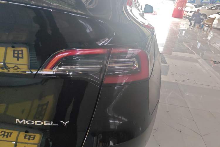 Used Tesla Model Y 2022 Revised Version Rear-Wheel Drive Right Rear Taillight