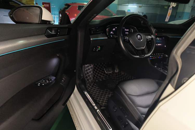 Used Volkswagen FAW-Volkswagen CC 2020 330TSI Glamour Edition China VI Standard
