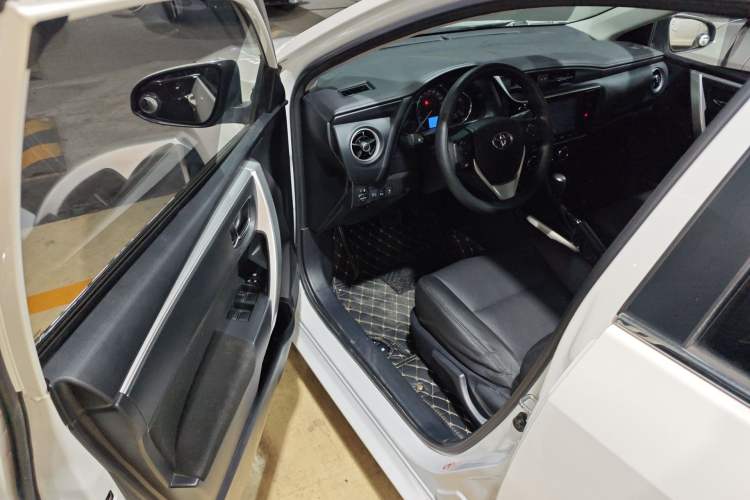 Used Toyota Levin 2017 Revised 185T CVT Elite Edition China V Standard Driver Seat