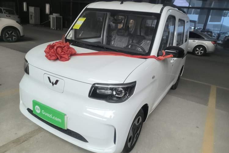 Used Wuling Zhiguang New Energy 2025 Model 305km Ambitious Edition