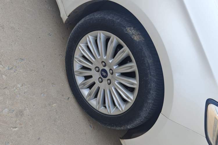 Used Ford Mondeo 2013 2.0L GTDi 200 Luxury Model