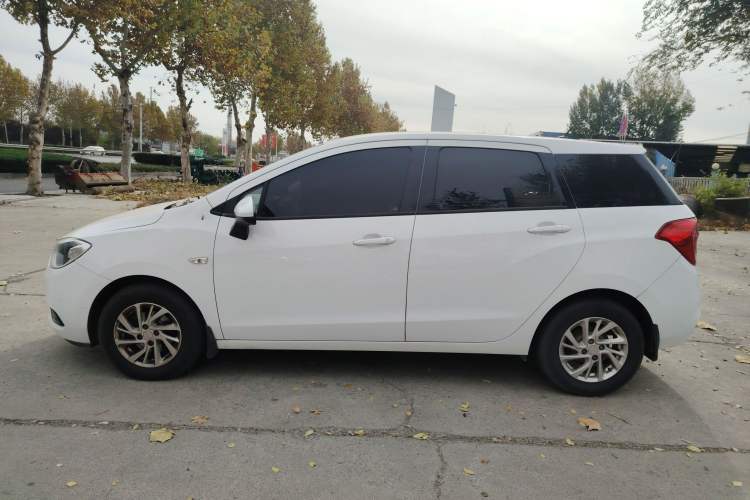 Used Chevrolet Lova RV 2016 1.5L Automatic Comfort Edition