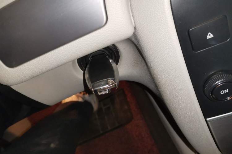 Used Mercedes-Benz R-Class 2014 R 320 4MATIC Business Model