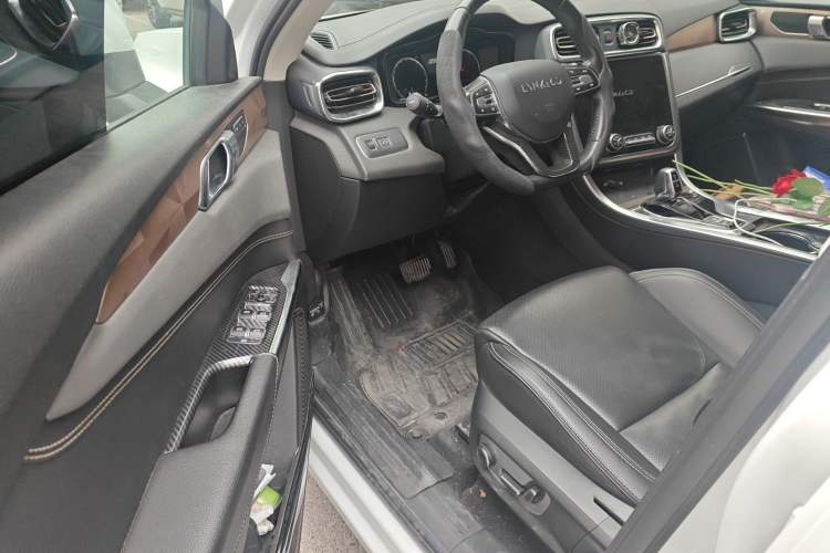 Used Lynk & Co 01 2019 2.0T Two-Wheel-Drive Pro Version China V Standard