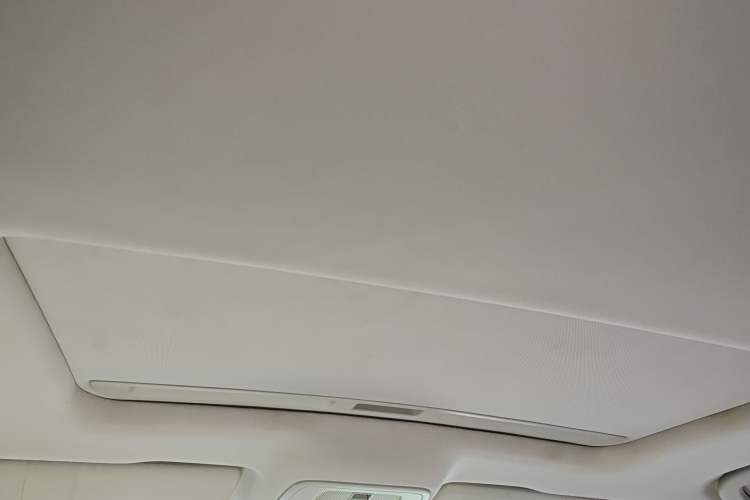 Used Roewe i6 2020 PLUS 1.6L CVT 4G Connected Glory Flagship Edition