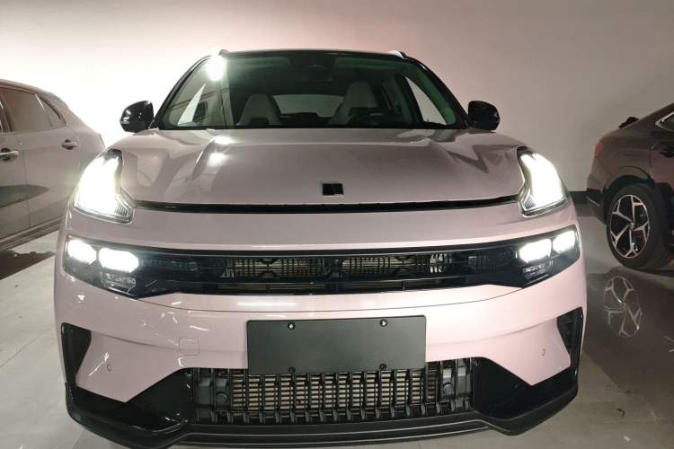 Used Lynk & Co 06 2023 Remix 1.5T Shero Front