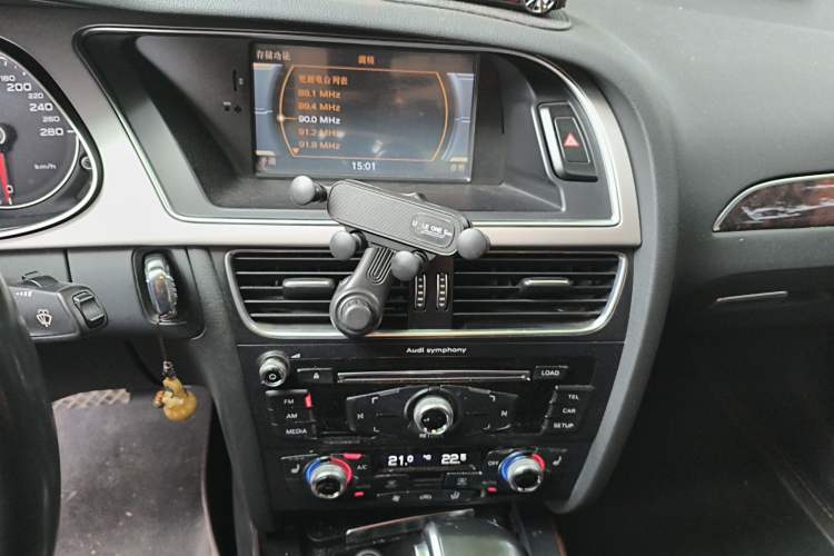 Used Audi A4L 2016 35 TFSI Collection Edition S line Comfort Model
